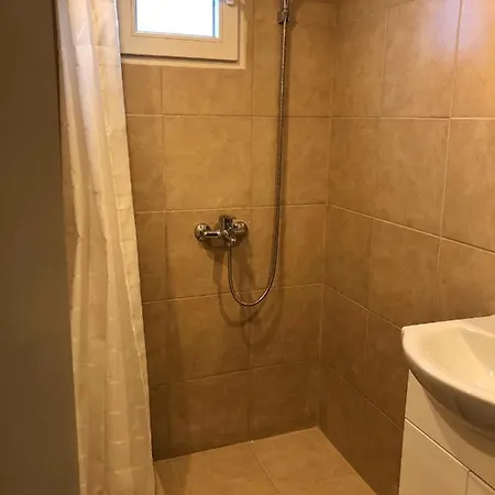 Argo Apartment 15Min From The Airport, 1Min From The Beach Artemis City Center Artemida  Esterno foto
