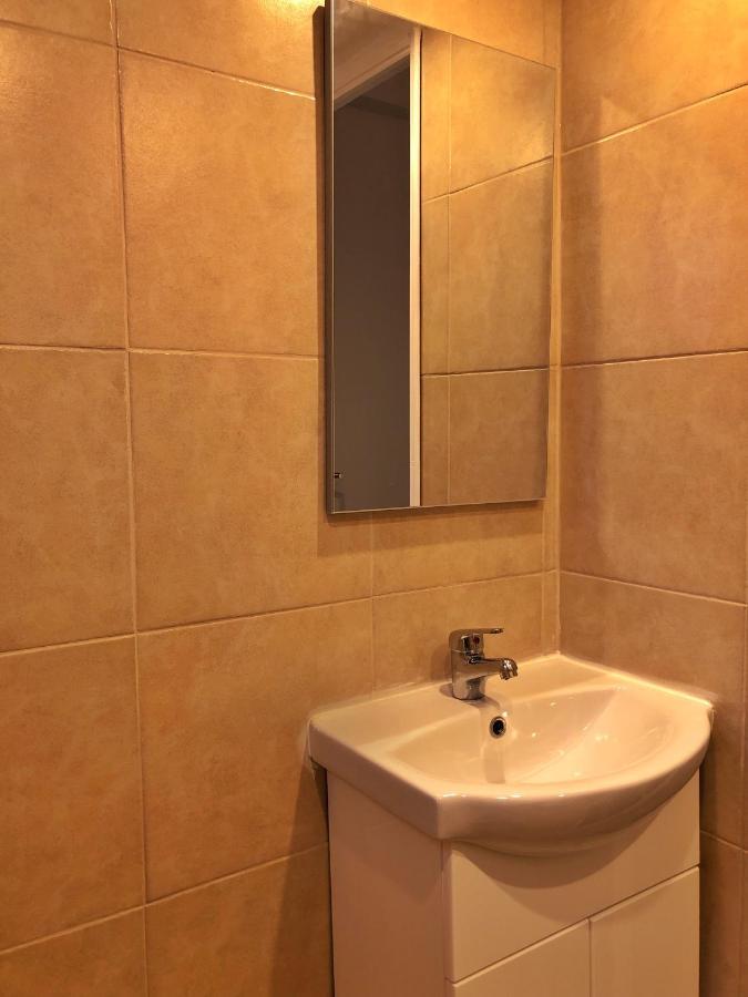 Argo 15min From The Airport, 1min From The Artemis Center Apartment *